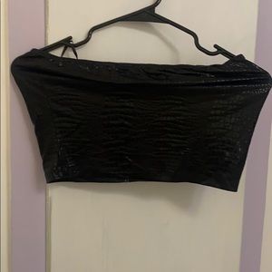 Snake print black tube top